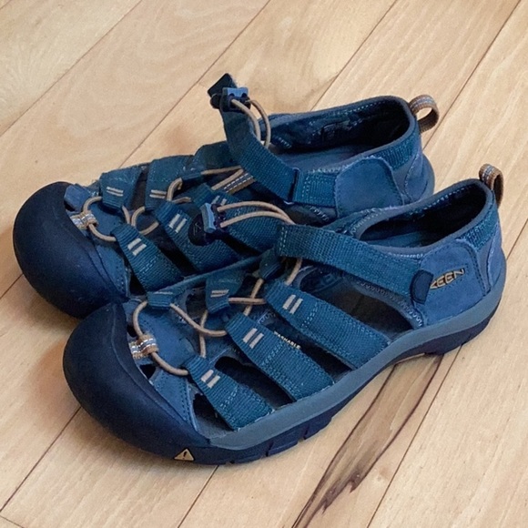 Keen Boys Newport H2 Shoes Sandals Sports Outdoors Size 6 Green - Picture 2 of 16